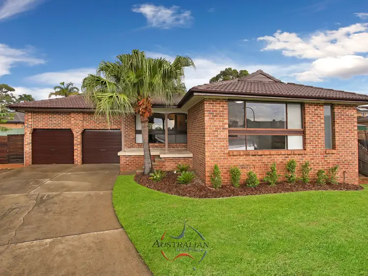 19 Hugh Place, Kings Langley NSW 2147