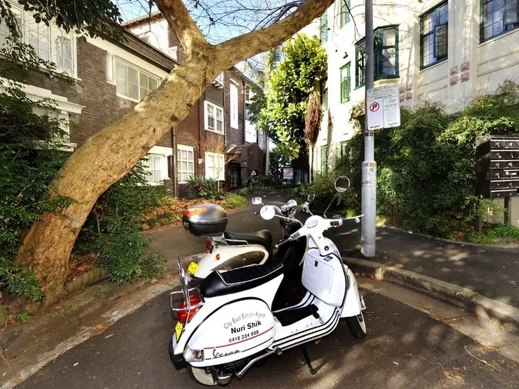 Main view of Homely studio listing, 3/8 Royston Street, Darlinghurst NSW 2010