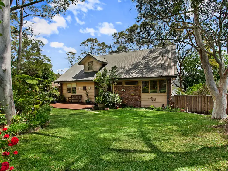 15 Wallace Close, Hornsby Heights NSW 2077