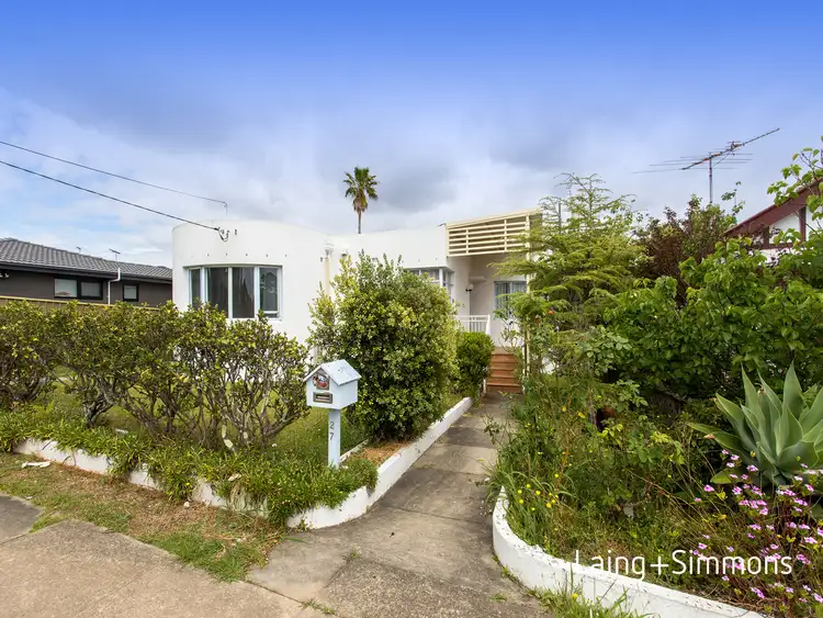 27 Chamberlain Road, Guildford NSW 2161