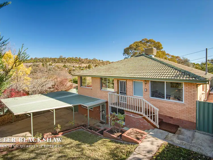 36 Deloraine Street, Lyons ACT 2606