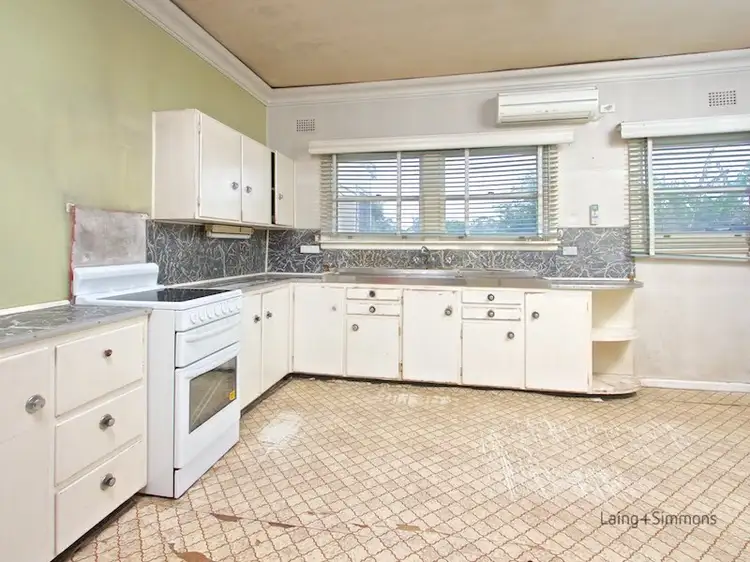 17 Grand Avenue, Westmead NSW 2145