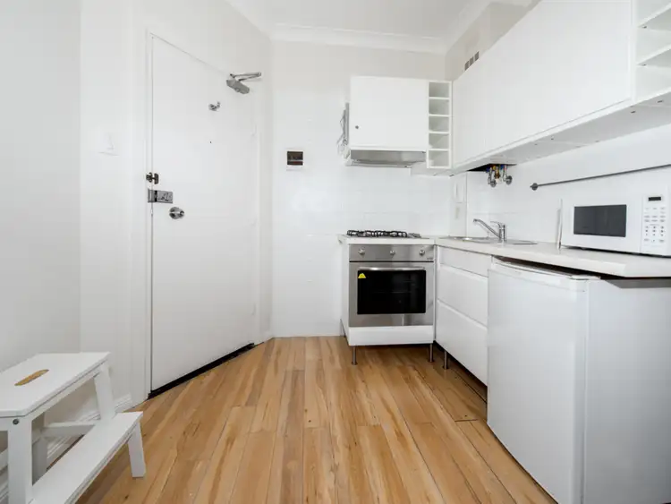 Fifth view of Homely studio listing, 6/126 Victoria Street, Potts Point NSW 2011