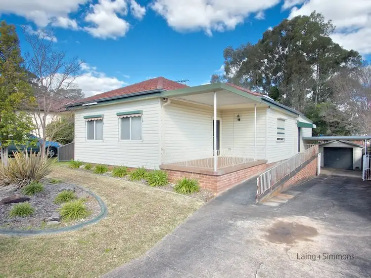 12 Birtles Avenue, Pendle Hill NSW 2145