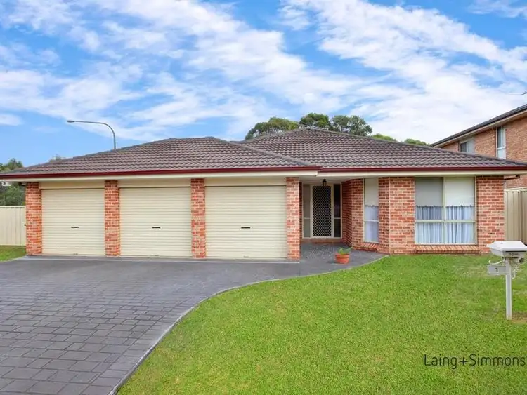 1 Banksia Close, Kings Langley NSW 2147