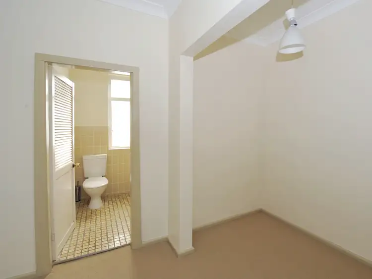 Sixth view of Homely studio listing, 3/8 Royston Street, Darlinghurst NSW 2010