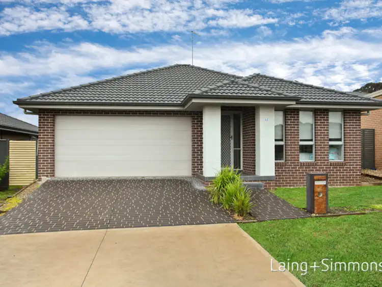 62 Saltbush Circuit, Ropes Crossing NSW 2760