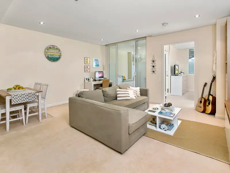 Main view of Homely unit listing, 4/4-16 Kingsway, Dee Why NSW 2099