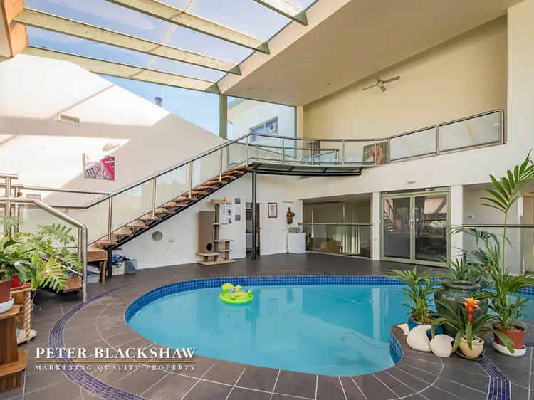68 Crest Park Parade, Queanbeyan NSW 2620