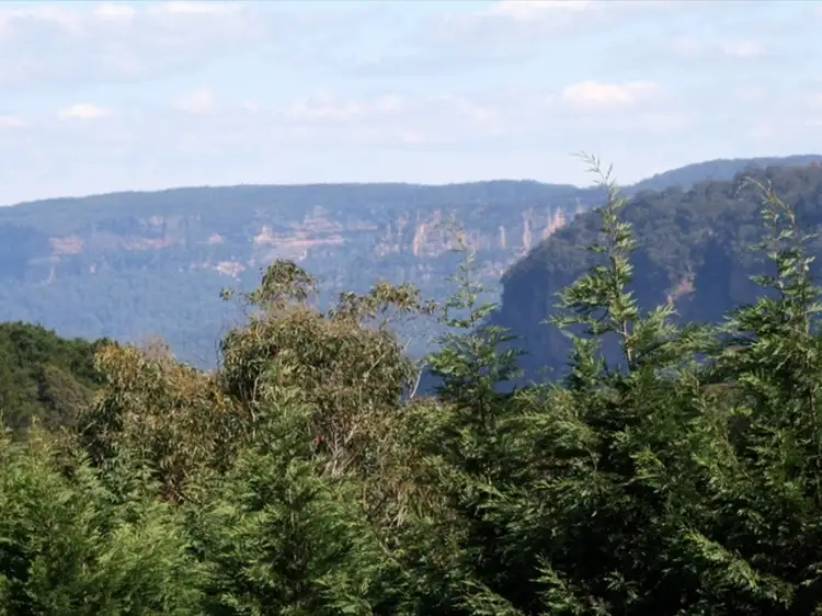 34 Great Western Highway, Wentworth Falls NSW 2782