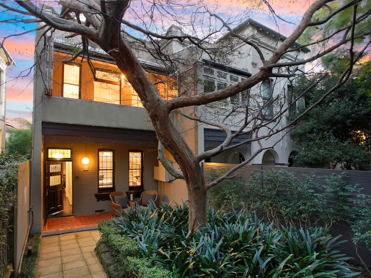 82 Old South Head Rd (Entrance via Icasia Ln), Woollahra NSW 2025