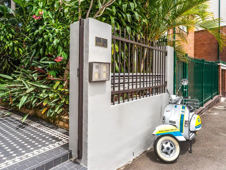 10/1 Hughes Street, Potts Point NSW 2011