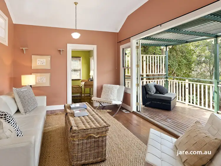 41A Woonona Avenue Nth (cnr Carrington St), Wahroonga NSW 2076