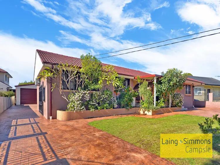 22 Lions Avenue, Lurnea NSW 2170