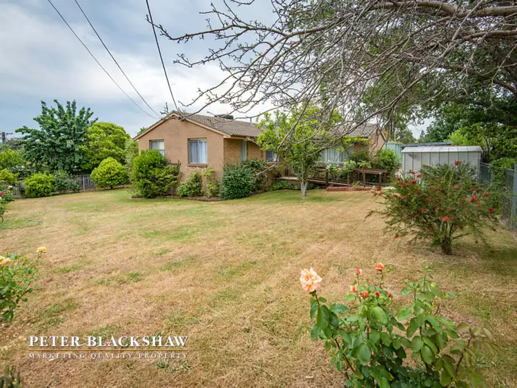 6 Auld Place, Weston ACT 2611