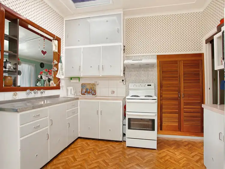 Fifth view of Homely house listing, 12 Omaroo Avenue, Doonside NSW 2767