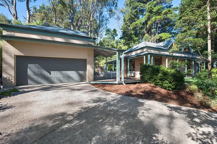 16 Backhouse Avenue, Crafers SA 5152