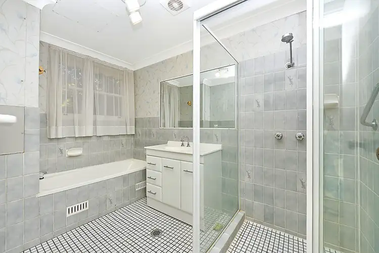 Fifth view of Homely apartment listing, 3/25-29 Millewa Avenue, Wahroonga NSW 2076