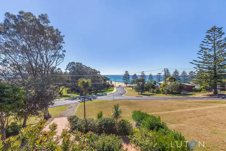 30 Monash Avenue, Tuross Head NSW 2537
