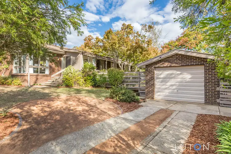 17 Beaurepaire Crescent, Holt ACT 2615