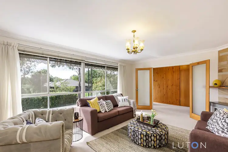 9 Dennis Street, Garran ACT 2605