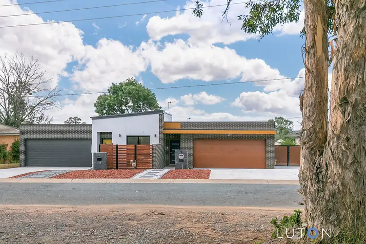 2/358 Southern Cross  Drive, Macgregor ACT 2615