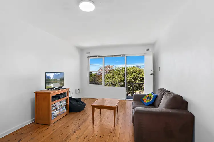 Second view of Homely unit listing, 4/1 Rawlinson Avenue, Wollongong NSW 2500