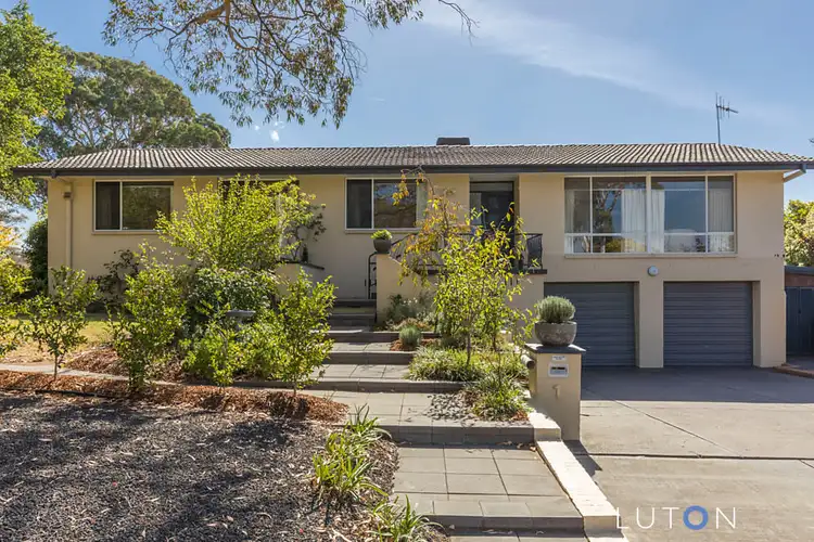 1 Tully Street, Holder ACT 2611