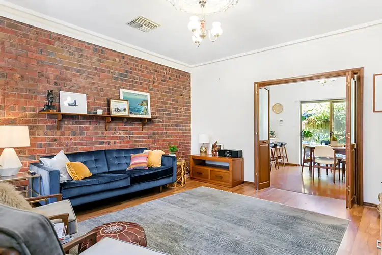73 Maud Street