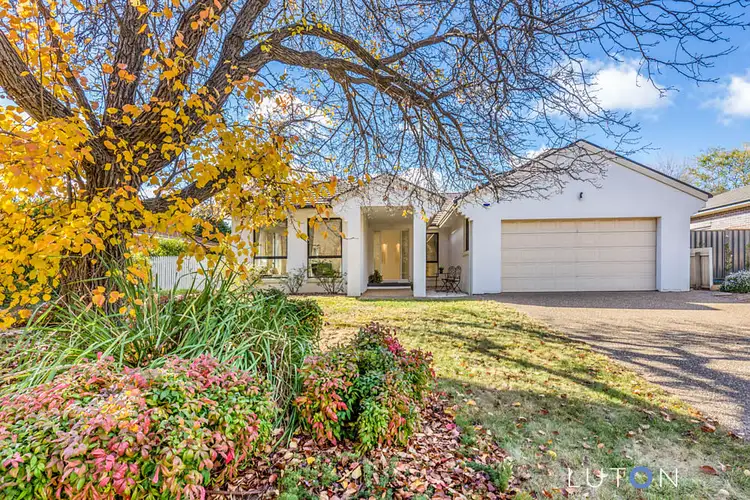 6 Elmslie Place, Curtin ACT 2605
