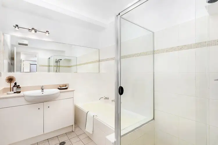 Sixth view of Homely apartment listing, 6/77 Benelong Road, Cremorne NSW 2090