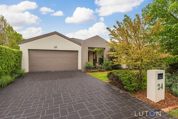 24 Mary Kitson Street, Watson ACT 2602