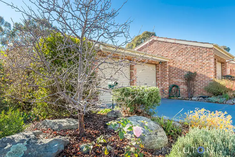 12 Nairn Place