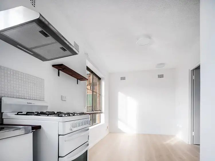 Fifth view of Homely studio listing, 14/9 Forsyth Street, Kingsford NSW 2032