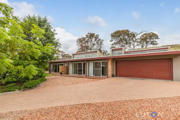 19 Robert Lewis Court, Gordon ACT 2906