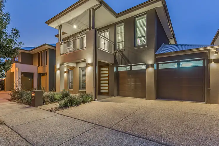 20 Martinique Walk, Mawson Lakes SA 5095