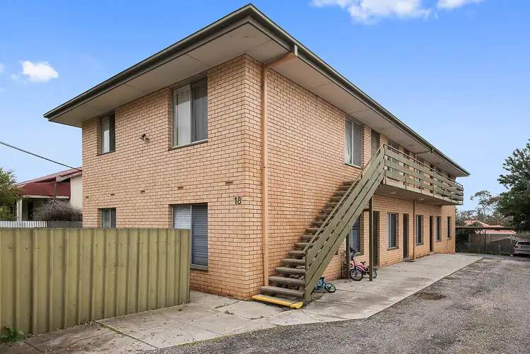 2/18 Shepherds Hill Road