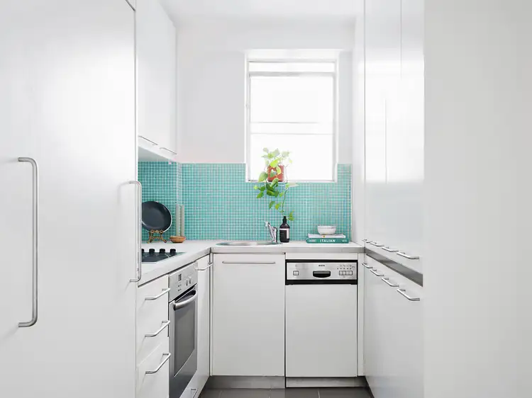 Fifth view of Homely apartment listing, 15/40A Roslyn Gardens, Rushcutters Bay NSW 2011