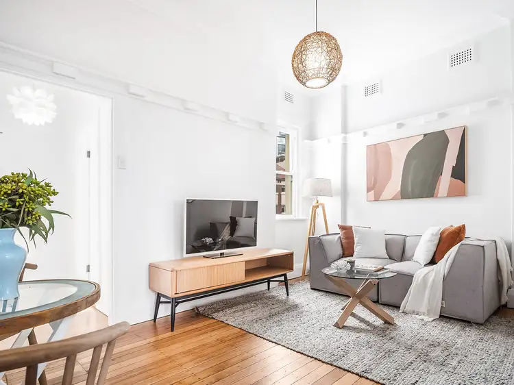 Main view of Homely apartment listing, 14/38 Roslyn Gardens, Elizabeth Bay NSW 2011
