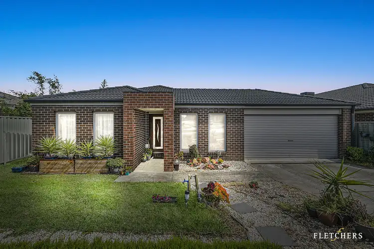 76 STATELY Drive, Cranbourne East VIC 3977