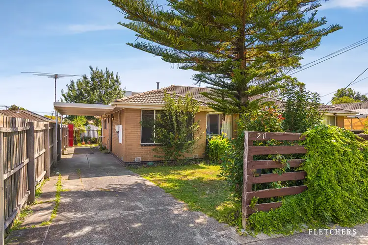 2/11 ALEXANDER Street, Cranbourne VIC 3977