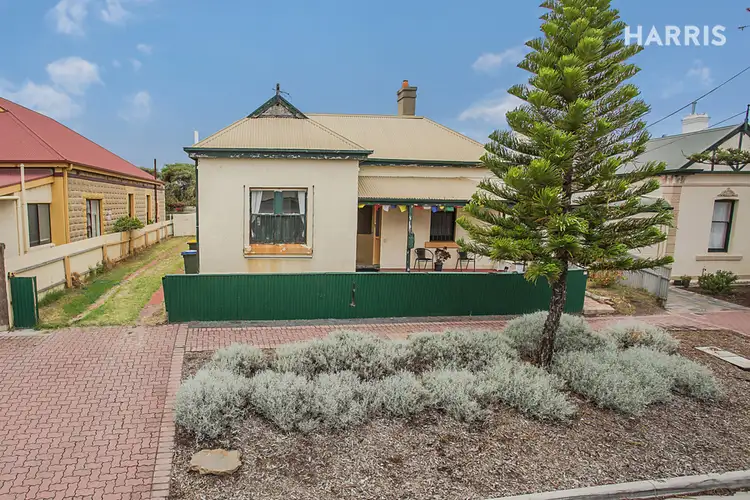 522 Seaview Road, Grange SA 5022