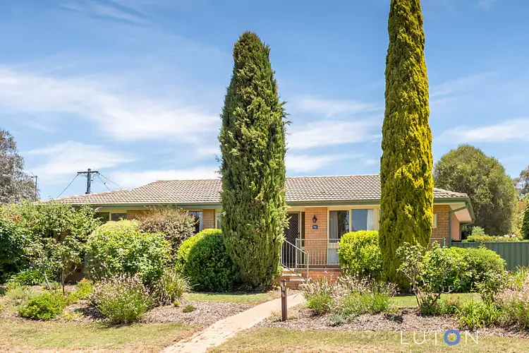 74 Bacchus Circuit, Kambah ACT 2902