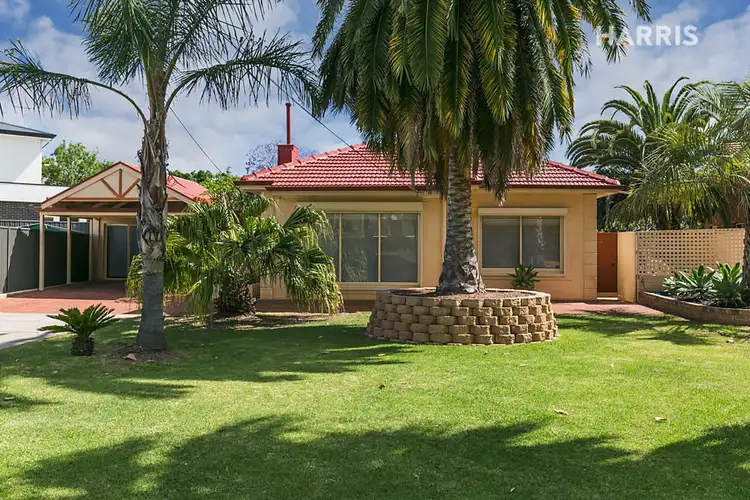 2 Douglas Grove, Glenelg North SA 5045