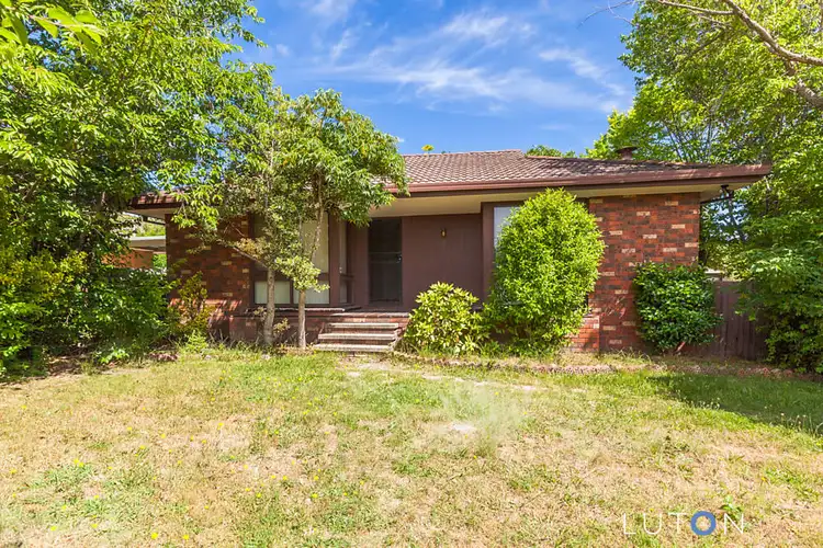 34 Vansittart Crescent, Kambah ACT 2902