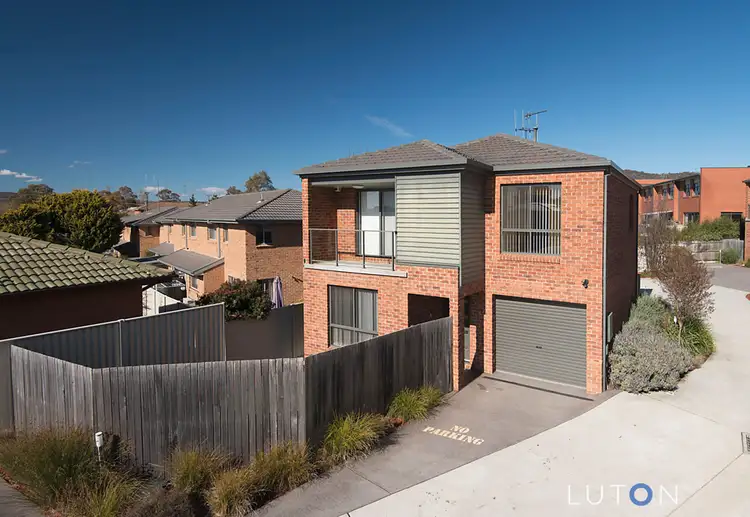 8/6 Adams Street, Queanbeyan NSW 2620