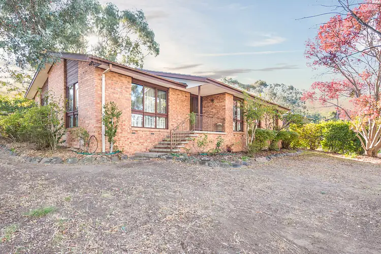 17 Airey Crescent, Fadden ACT 2904