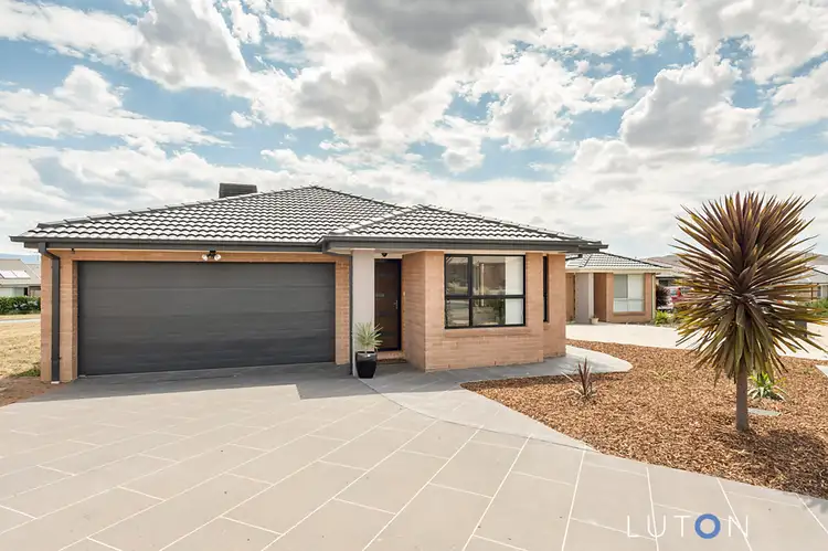 25 Rag Holmes Street, Macgregor ACT 2615