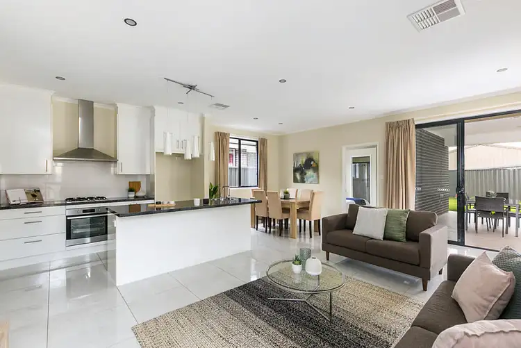 52 Dingera Avenue, North Plympton SA 5037