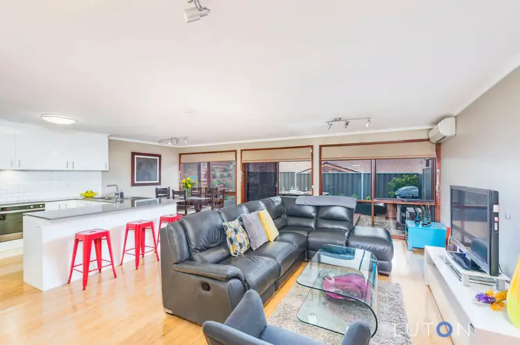 45 Rowe Place, Phillip ACT 2606